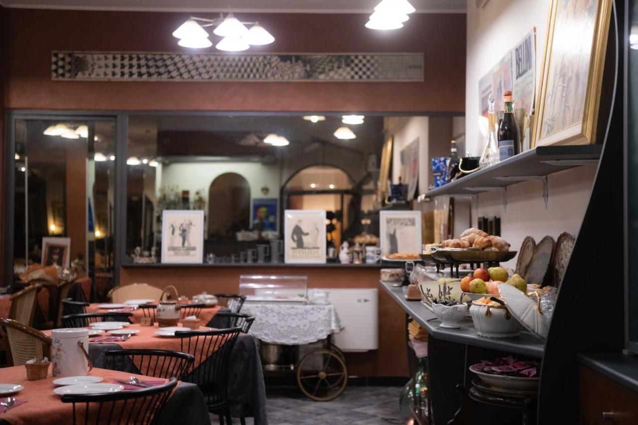 אלבניה Hotel Magnolia מראה חיצוני תמונה